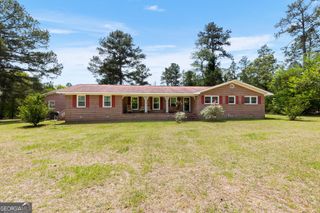 2574 Lower Hartley Bridge Road, Byron, GA 31008