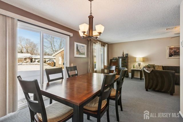 180-B Mimosa Plaza B, Monroe, NJ 08831