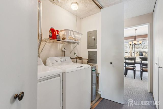 180-B Mimosa Plaza B, Monroe, NJ 08831