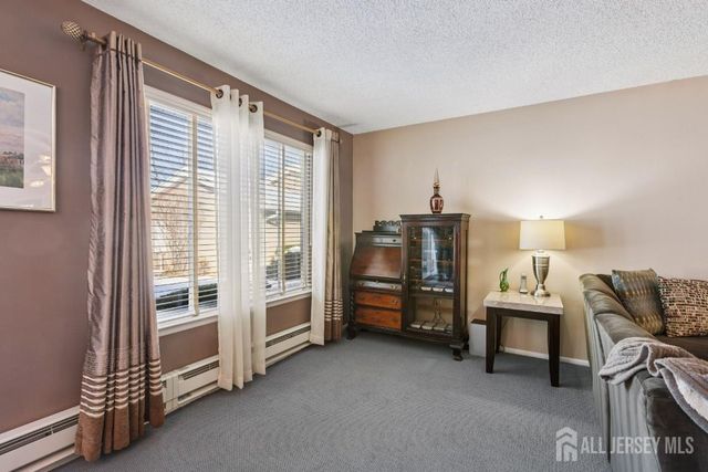 180-B Mimosa Plaza B, Monroe, NJ 08831