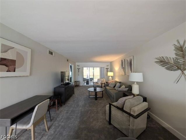 2111 Barkeley LN 13, Fort Myers, FL 33907