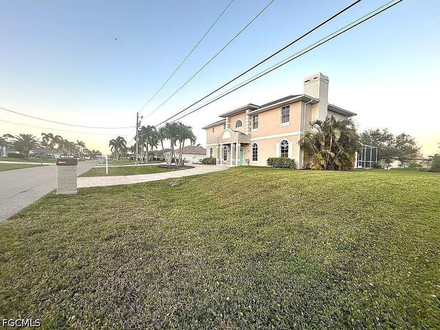 1931 SW 17th PL, Cape Coral, FL 33991