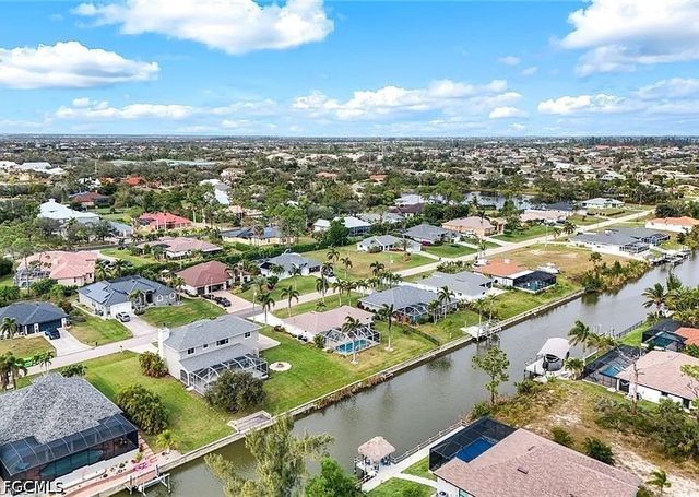 1931 SW 17th PL, Cape Coral, FL 33991