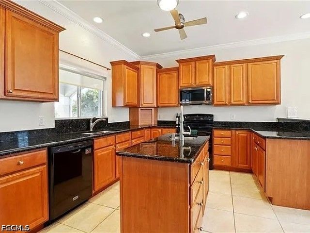 1931 SW 17th PL, Cape Coral, FL 33991