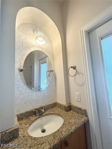 1931 SW 17th PL, Cape Coral, FL 33991