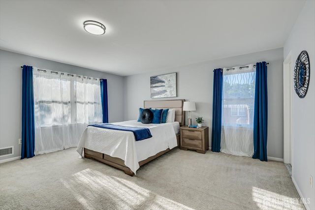 409 S 2nd Avenue S, Highland Park, NJ 08904