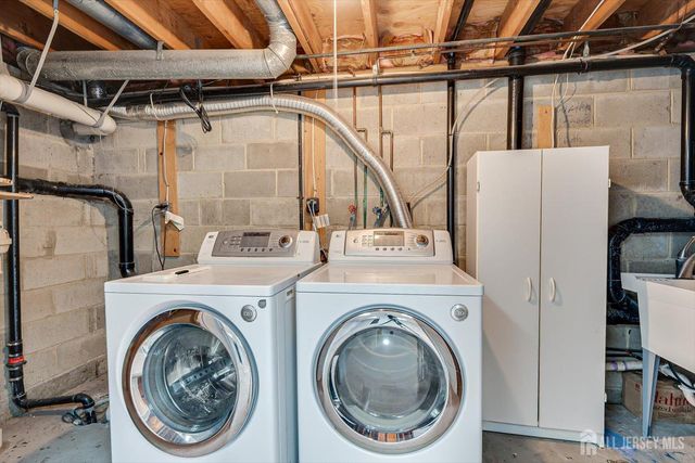 409 S 2nd Avenue S, Highland Park, NJ 08904