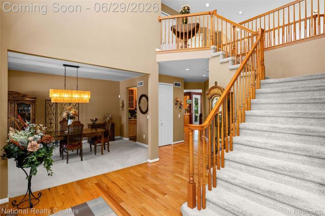 4577 Darlene Drive, Commerce Charter Township, MI 48382