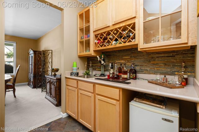 4577 Darlene Drive, Commerce Charter Township, MI 48382