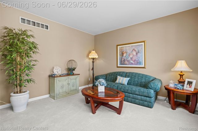 4577 Darlene Drive, Commerce Charter Township, MI 48382