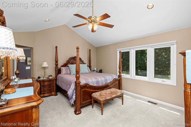 4577 Darlene Drive, Commerce Charter Township, MI 48382