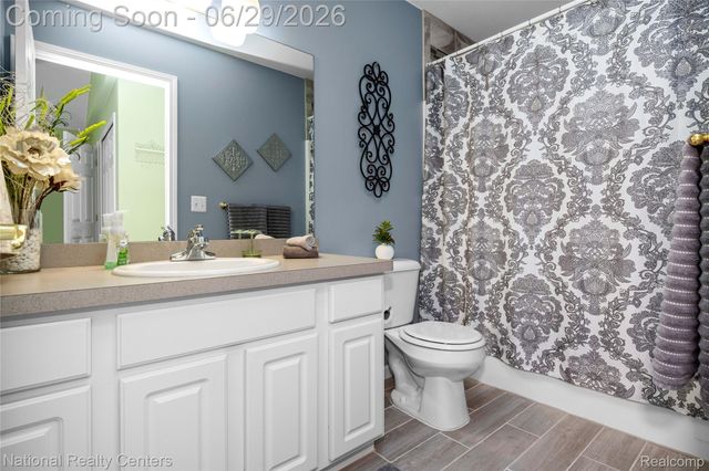 4577 Darlene Drive, Commerce Charter Township, MI 48382