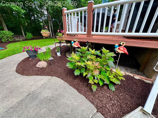 4577 Darlene Drive, Commerce Charter Township, MI 48382