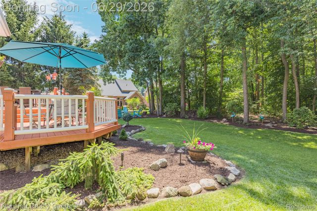 4577 Darlene Drive, Commerce Charter Township, MI 48382