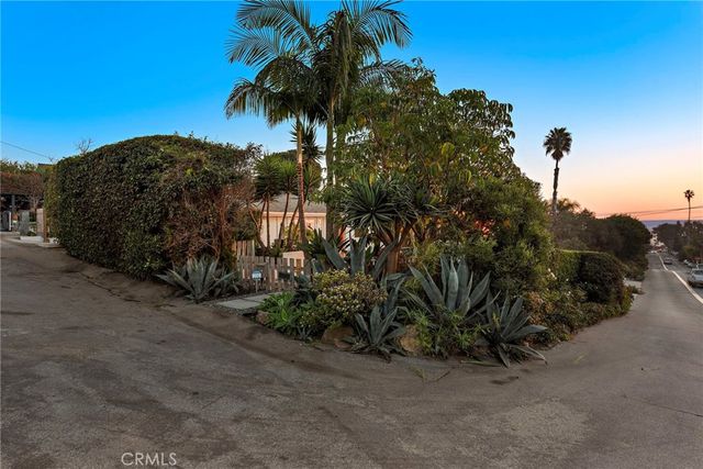 595 Bluebird Canyon Drive, Laguna Beach, CA 92651