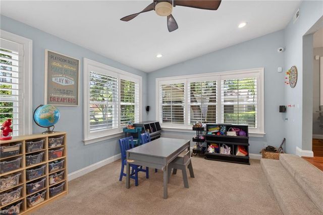 7305 Appletree LN, Norfolk, VA 23505