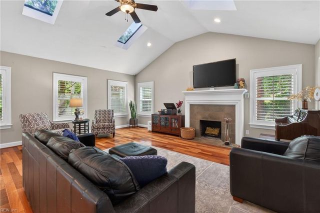 7305 Appletree LN, Norfolk, VA 23505