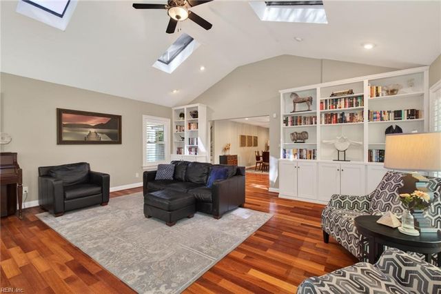 7305 Appletree LN, Norfolk, VA 23505