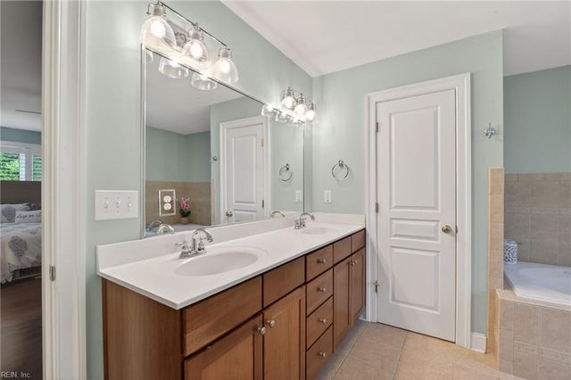 7305 Appletree LN, Norfolk, VA 23505