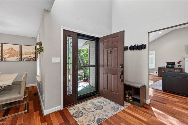 7305 Appletree LN, Norfolk, VA 23505