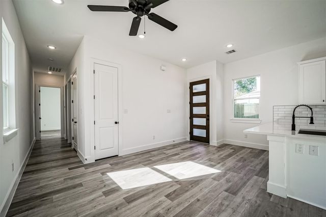 8409 Schneider Street, Houston, TX 77093