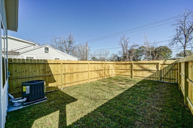 8409 Schneider Street, Houston, TX 77093