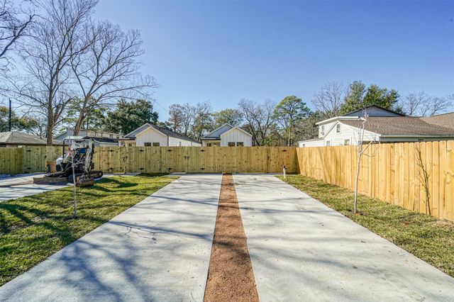 8409 Schneider Street, Houston, TX 77093