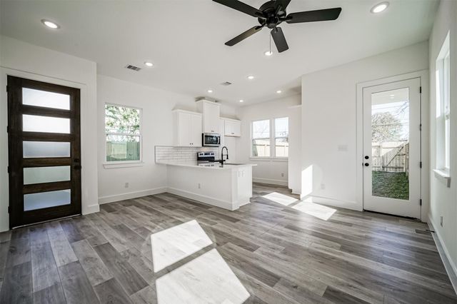 8409 Schneider Street, Houston, TX 77093