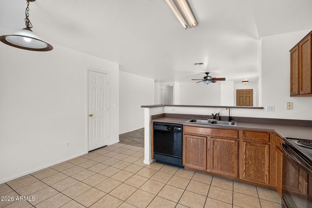 2551 E MEADOW CHASE Drive, San Tan Valley, AZ 85140
