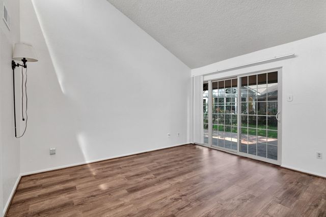 2001 Lakewood Court, Willis, TX 77318