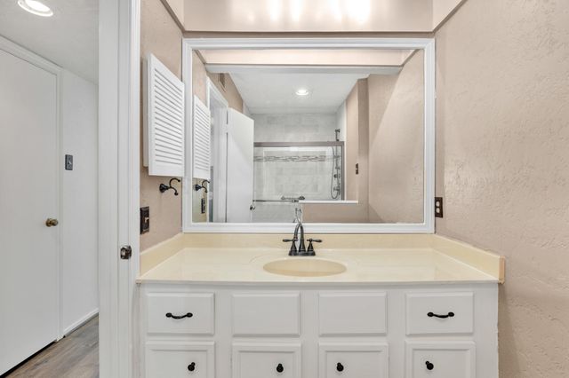 2001 Lakewood Court, Willis, TX 77318