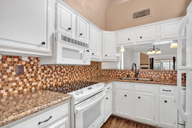 2001 Lakewood Court, Willis, TX 77318