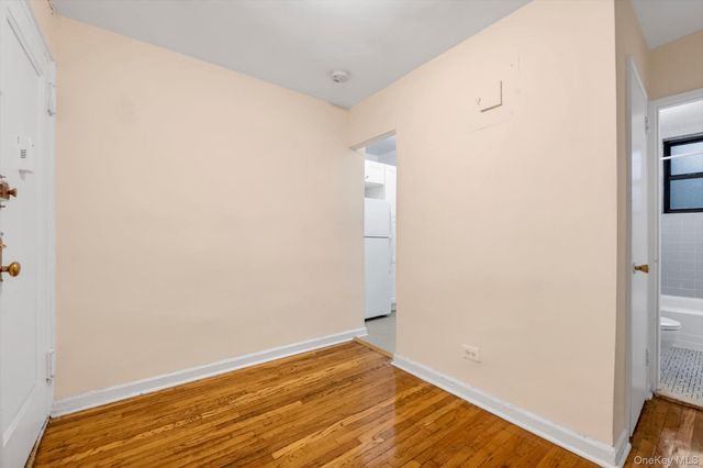 63-09 108 Street 3S, Forest Hills, NY 11375