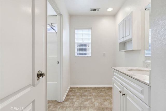 11216 Collin, Riverside, CA 92505