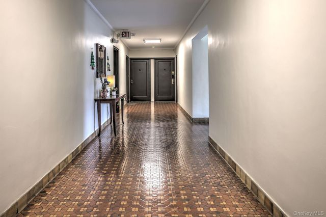 450 Pelham Road 3B, New Rochelle, NY 10805