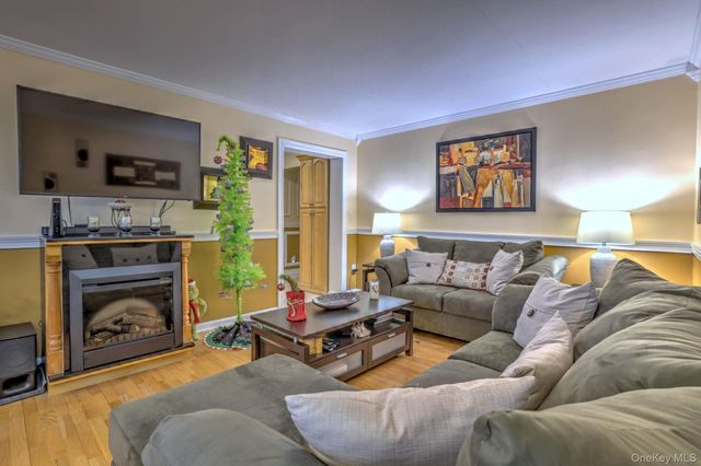 450 Pelham Road 3B, New Rochelle, NY 10805