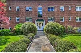 450 Pelham Road 3B, New Rochelle, NY 10805