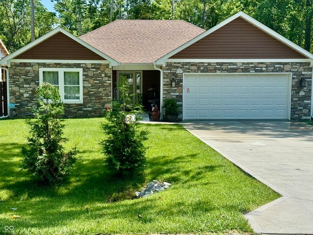 640 Mill Springs, Coatesville, IN 46121