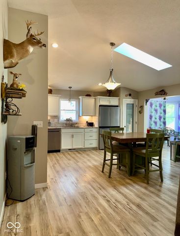 640 Mill Springs, Coatesville, IN 46121