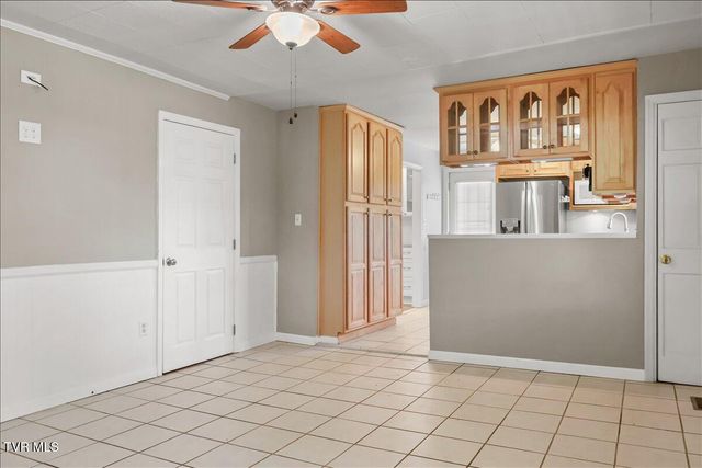744 South Austin Springs Road, Johnson City, TN 37601