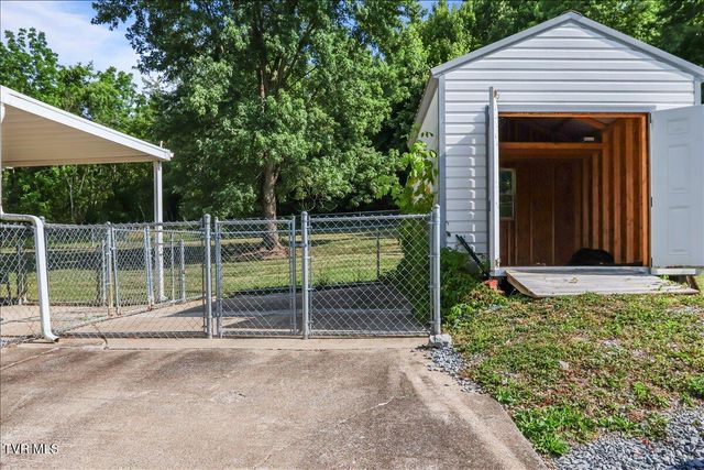 744 South Austin Springs Road, Johnson City, TN 37601