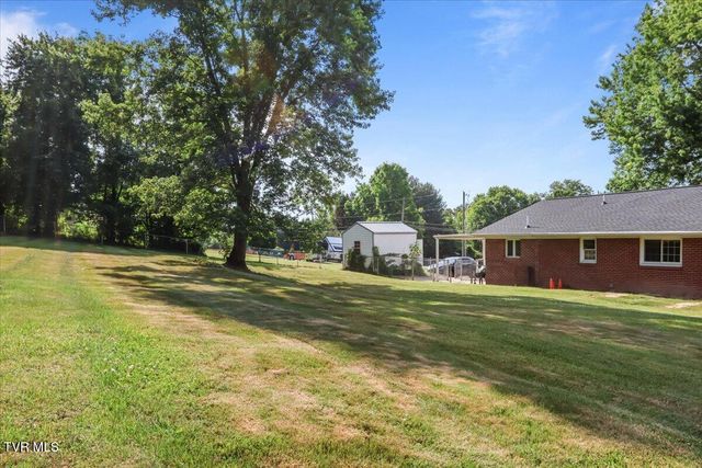 744 South Austin Springs Road, Johnson City, TN 37601