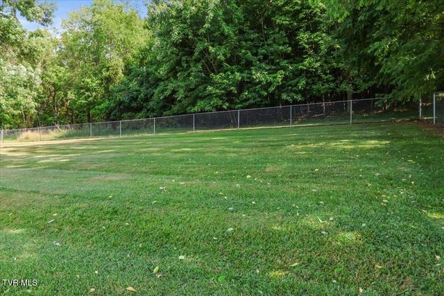 744 South Austin Springs Road, Johnson City, TN 37601