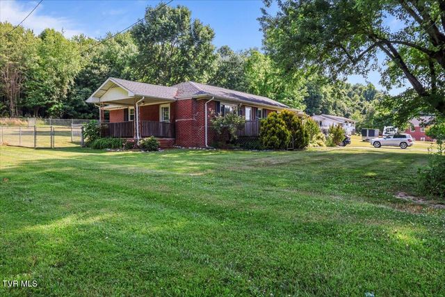 744 South Austin Springs Road, Johnson City, TN 37601
