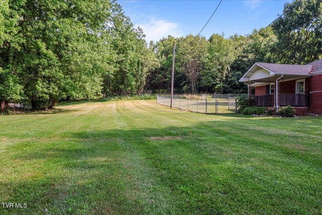 744 South Austin Springs Road, Johnson City, TN 37601