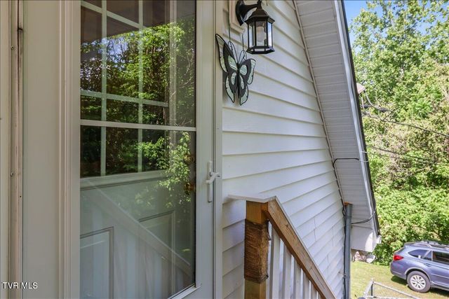 744 South Austin Springs Road, Johnson City, TN 37601