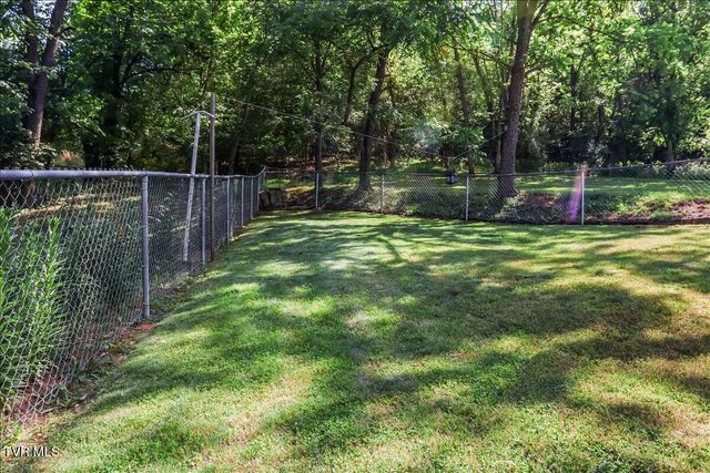 744 South Austin Springs Road, Johnson City, TN 37601