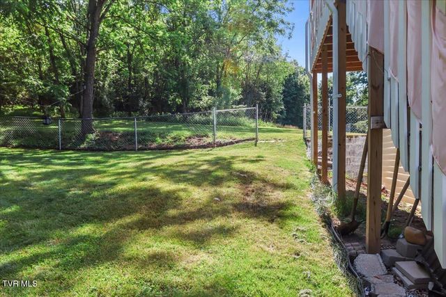 744 South Austin Springs Road, Johnson City, TN 37601