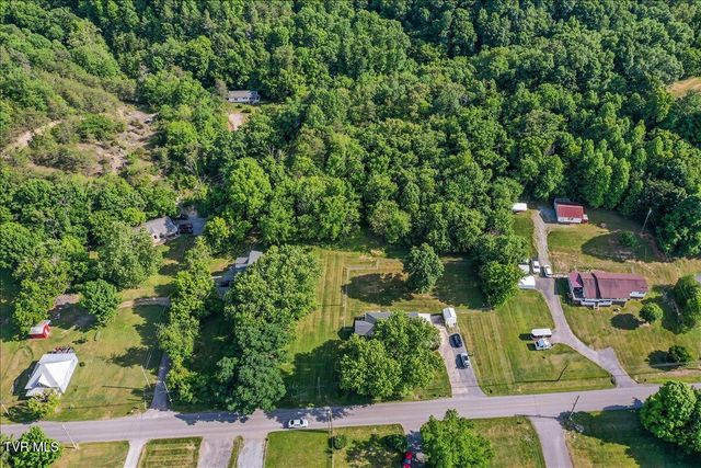 744 South Austin Springs Road, Johnson City, TN 37601