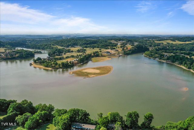 744 South Austin Springs Road, Johnson City, TN 37601